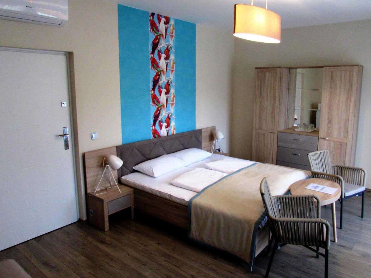 Napsugar Club Es Panzio Bed & Breakfast Fonyod Luaran gambar